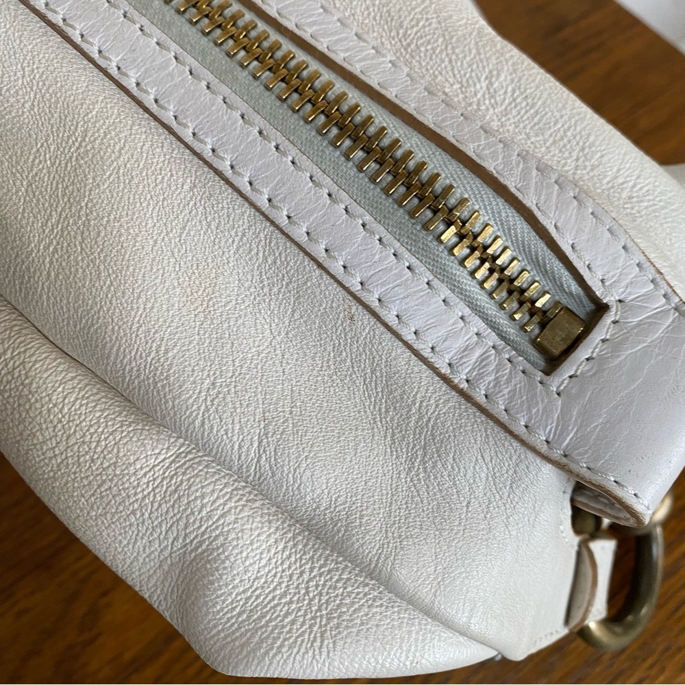 Marc Jacobs Off White Leather Shoulder Bag Made in Iltaly - Picture 13 of 16